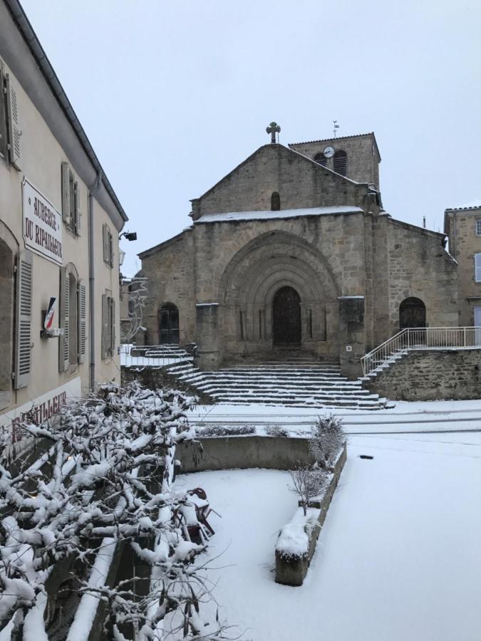 Auberge Du Ripailleur Dore-lʼÉglise Kültér fotó